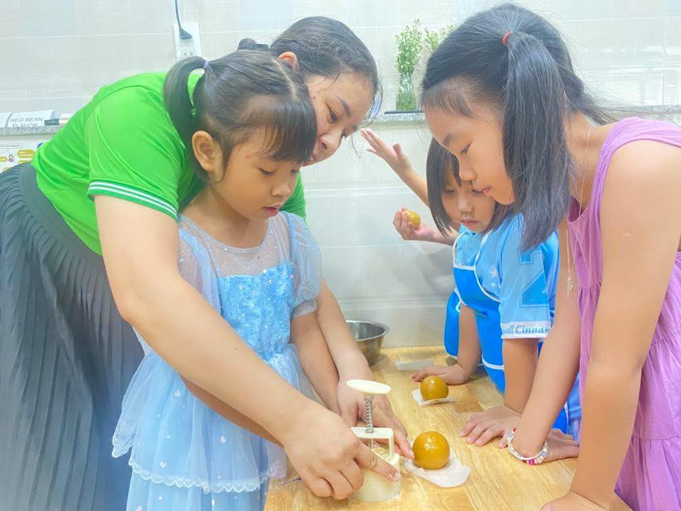 Khóa học tiếng Anh 3-12 tuổi Khám phá thế giới ngôn ngữ