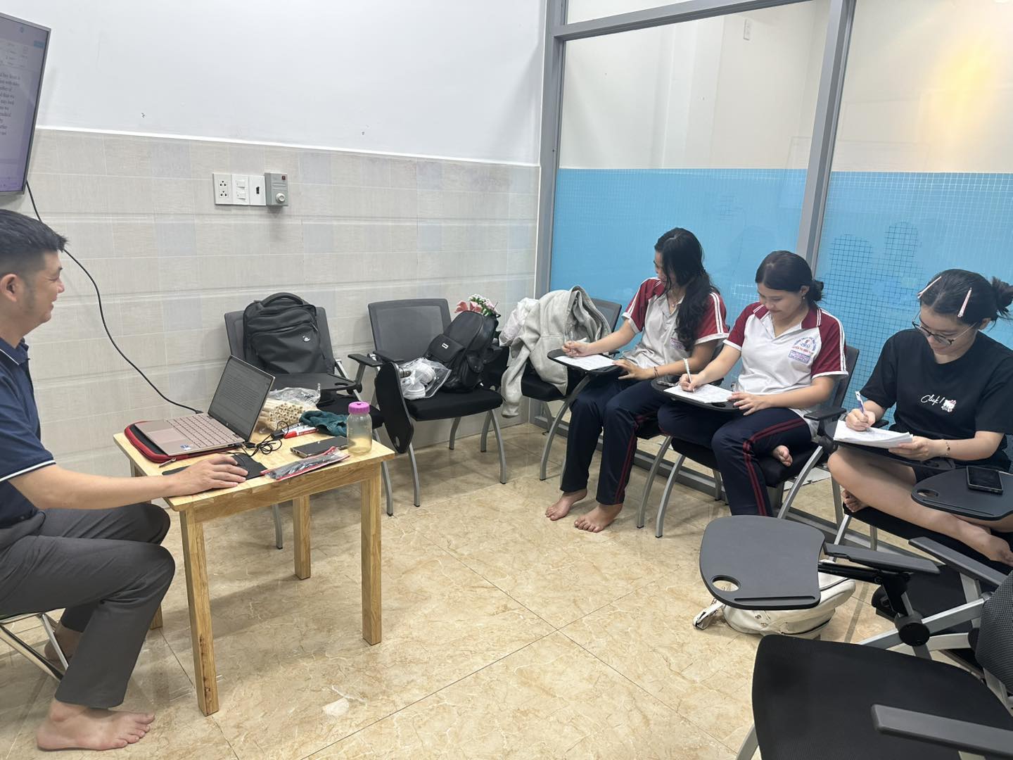 Luyện thi Cambridge cho trẻ 12 tuổi