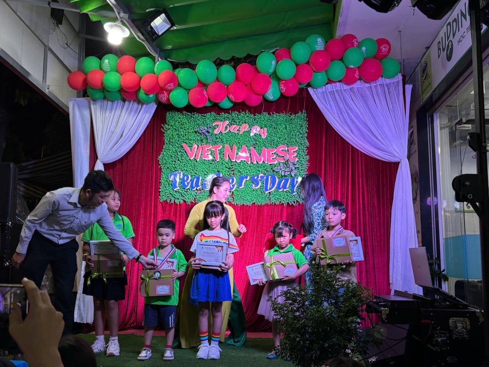 Tiếng Anh cho trẻ 12 tuổi