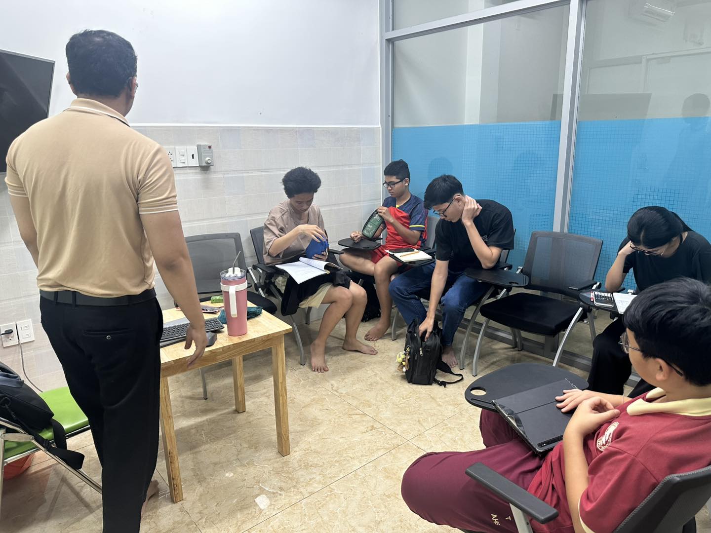 Tiếng Anh giao tiếp cho trẻ 3-12 tuổi