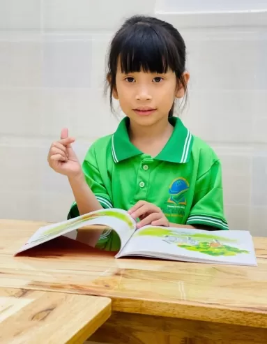 Phạm Hoàng Ngân Khánh