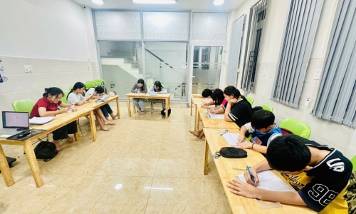 Tiếng Anh Thiếu Nhi buổi tối