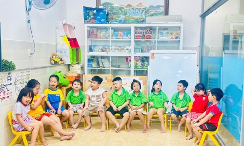 Tiếng Anh Thiếu Nhi lớp Pre-Starters giúp bé mạnh dạn