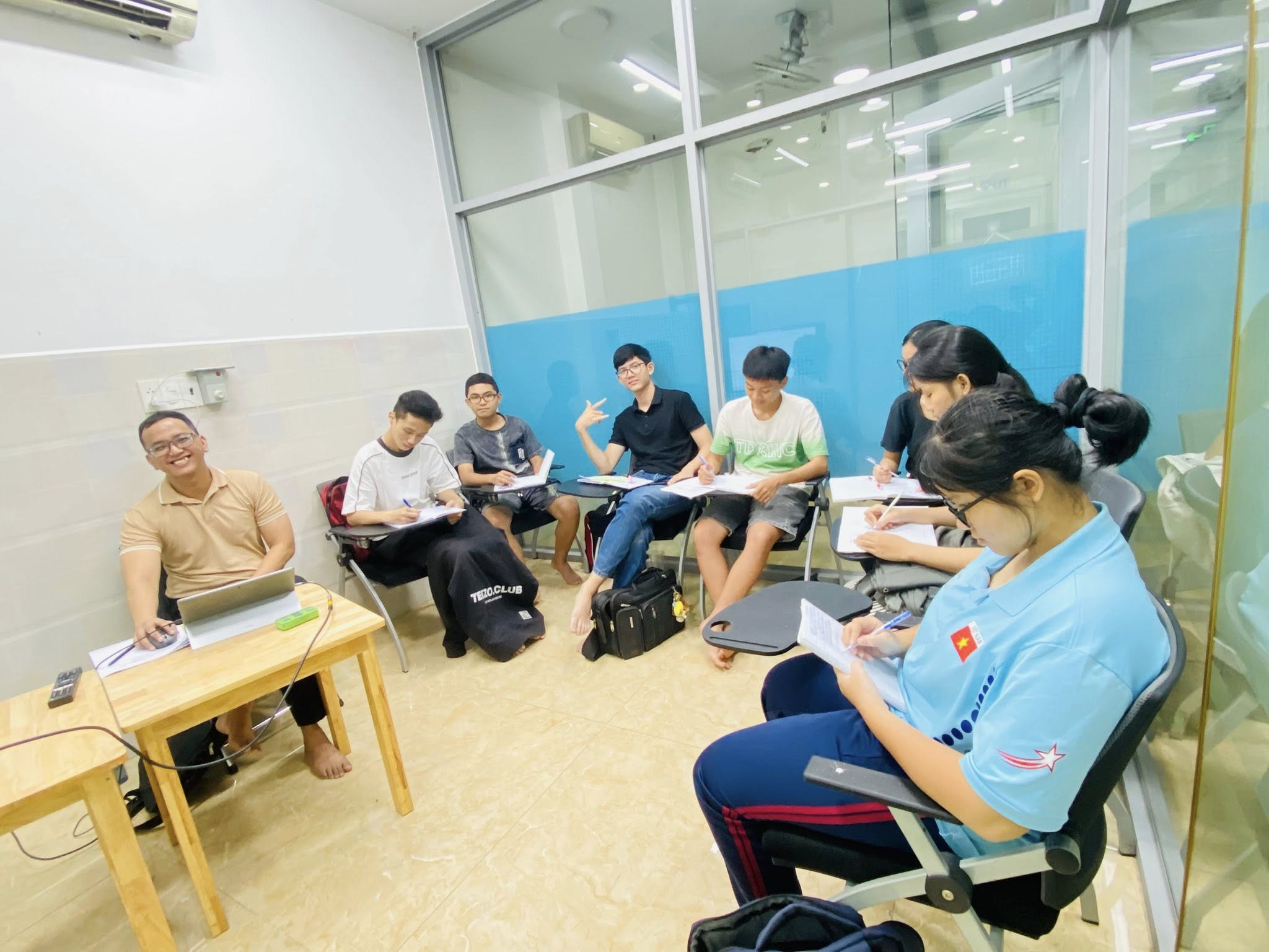 Học tiếng Anh liên cấp từ Cambridge lên IELTS