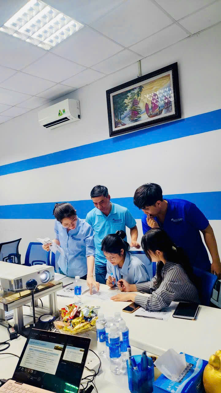 Tiếng Anh giao tiếp cơ bản cho Thanh Niên